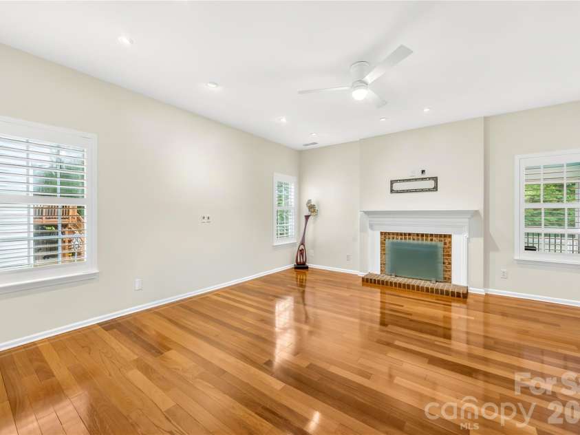 110 Easy Street, Mooresville, NC 28117.  MLS# CAR4332521, YatesRealty ID 31291. 