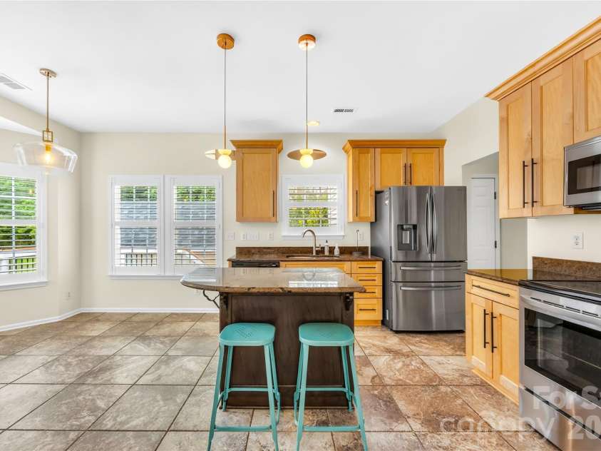 110 Easy Street, Mooresville, NC 28117.  MLS# CAR4332521, YatesRealty ID 31291. 
