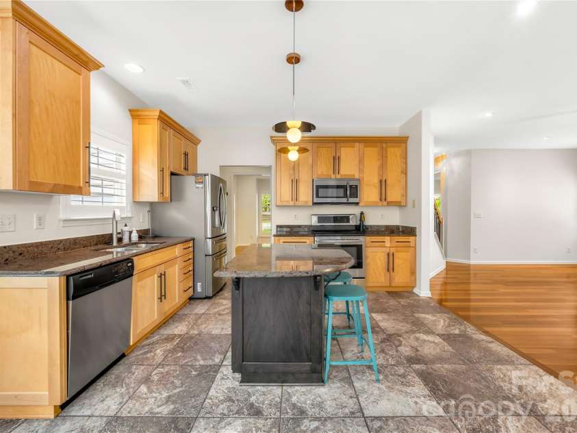 110 Easy Street, Mooresville, NC 28117.  MLS# CAR4332521, YatesRealty ID 31291. 