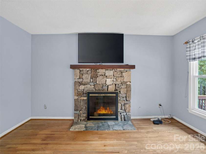 743 Kyles Creek Road, Hendersonville, NC 28792.  MLS# CAR4393133, YatesRealty ID 31292. 