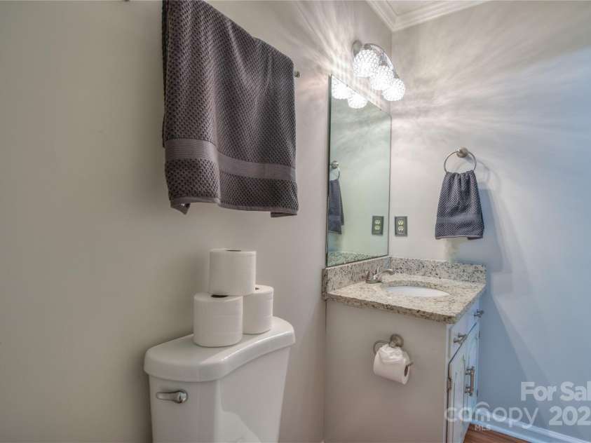 7942 Vista View Drive, Sherrills Ford, NC 28673.  MLS# CAR4251660, YatesRealty ID 31292. 