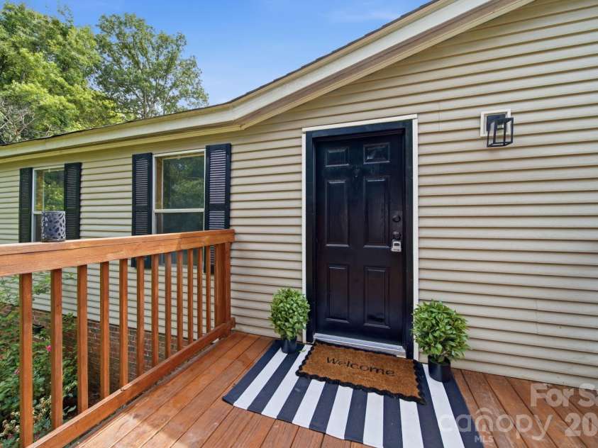 5177 Valleymere Road, Rock Hill, SC 29732.  MLS# CAR4386686, YatesRealty ID 31293. 