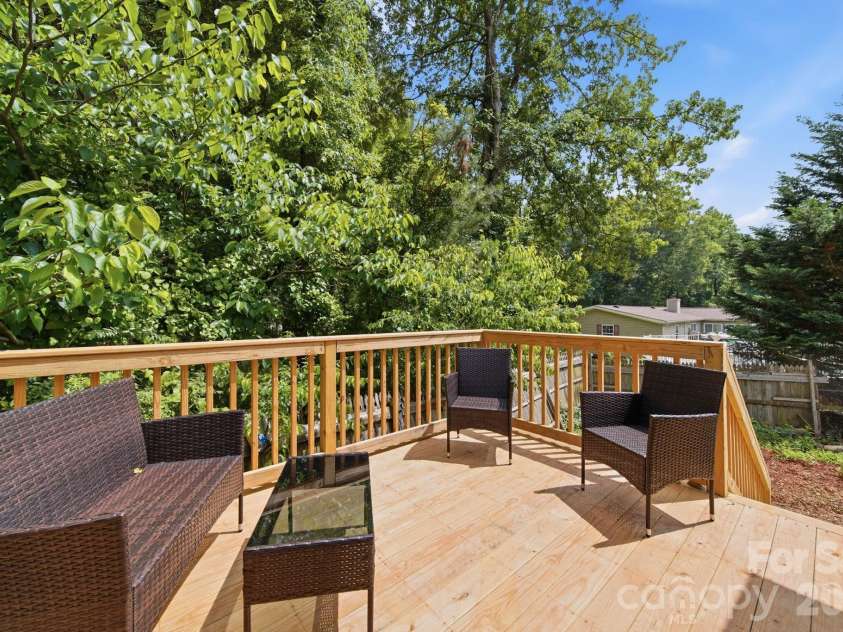 5177 Valleymere Road, Rock Hill, SC 29732.  MLS# CAR4386686, YatesRealty ID 31293. 