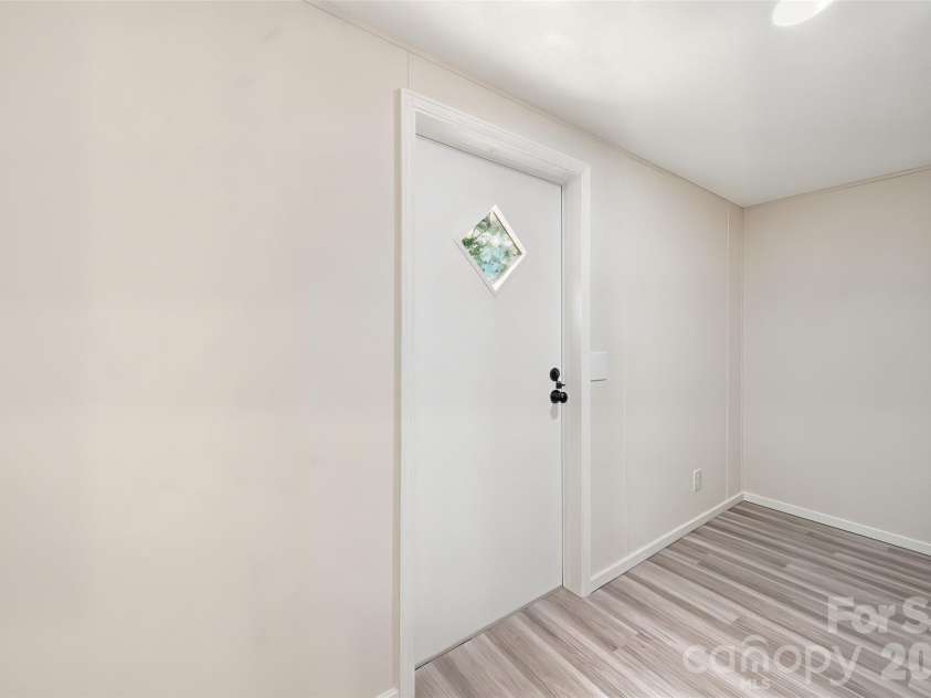 5177 Valleymere Road, Rock Hill, SC 29732.  MLS# CAR4386686, YatesRealty ID 31293. 