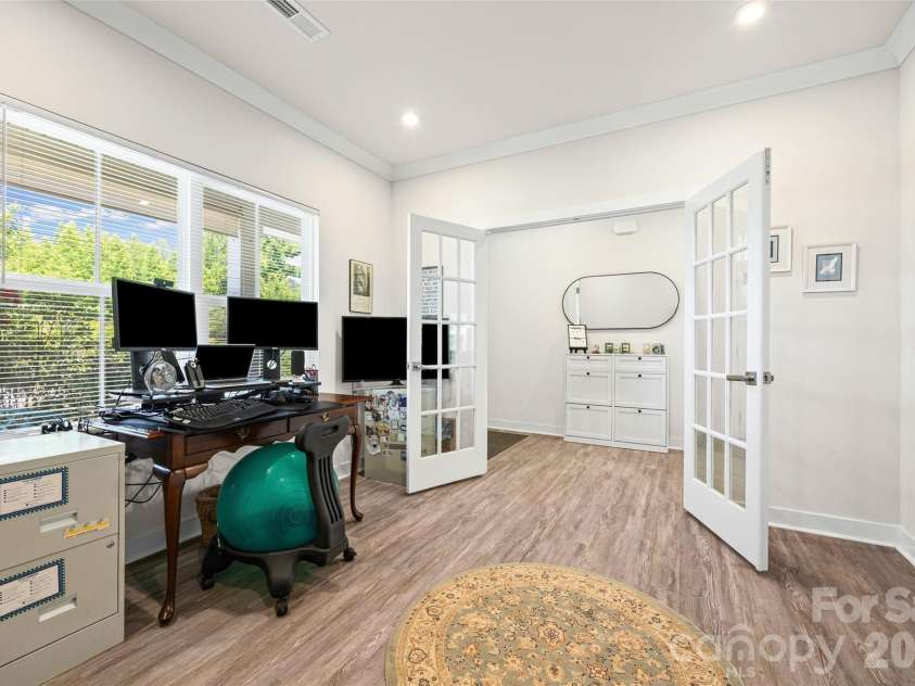 10295 October Glory Way, Charlotte, NC 28215.  MLS# CAR4389910, YatesRealty ID 31295. AMPLE SPACE AND FRENCH DOORS!