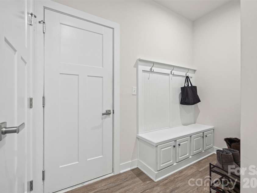 10295 October Glory Way, Charlotte, NC 28215.  MLS# CAR4389910, YatesRealty ID 31295. MUD ROOM WITH CONVENIENT DROP ZONE!