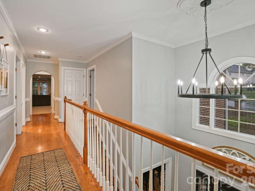 4616 20th Street Place, Hickory, NC 28601.  MLS# CAR4385473, YatesRealty ID 31296. 