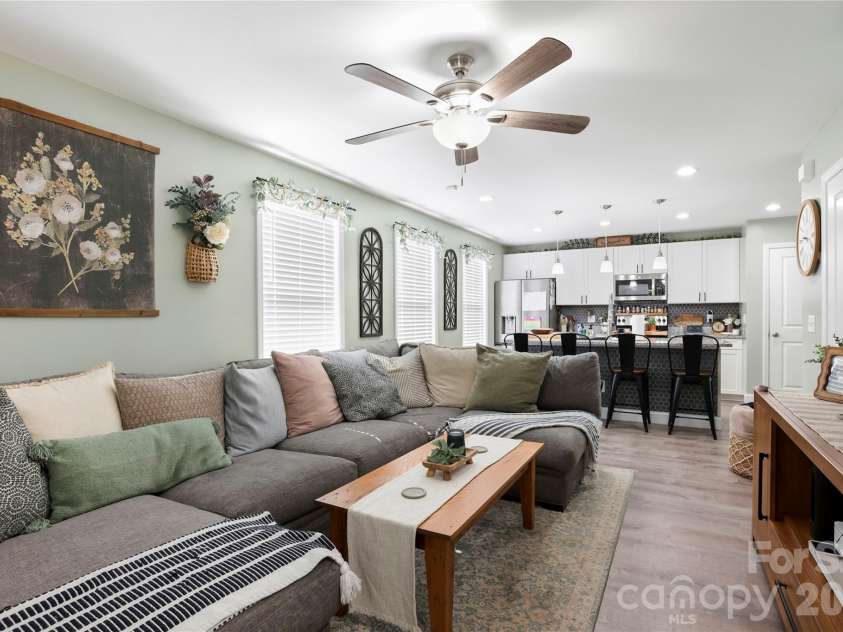 13 Trade Street, Arden, NC 28704.  MLS# CAR4388890, YatesRealty ID 31297. 