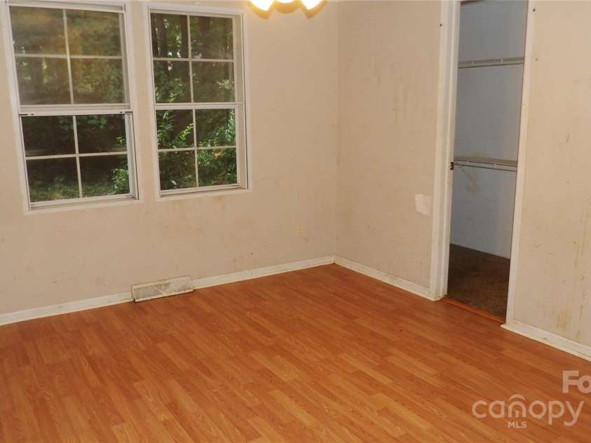 2705 Mountainview Road, Clover, SC 29710.  MLS# CAR4285670, YatesRealty ID 31297. Bedroom One