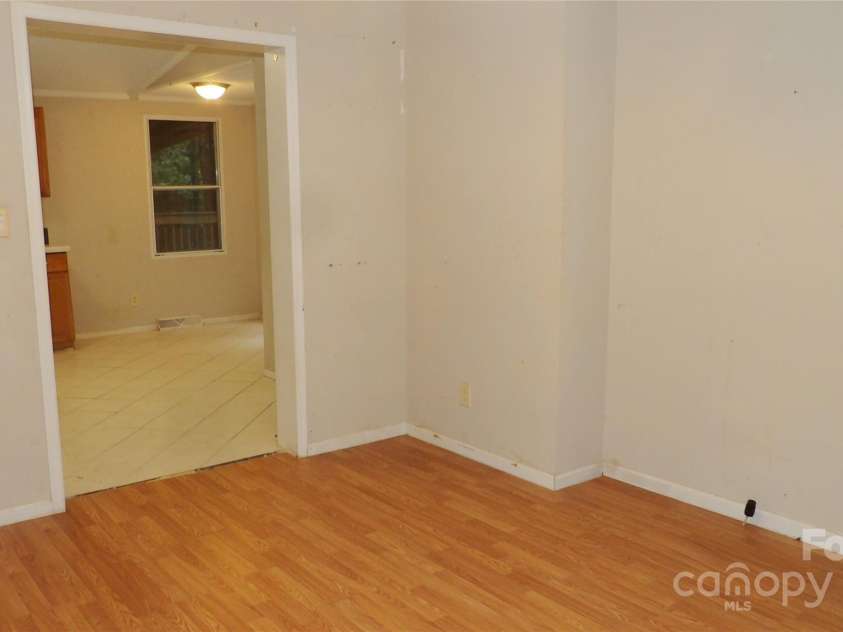 2705 Mountainview Road, Clover, SC 29710.  MLS# CAR4285670, YatesRealty ID 31297. Dining Room