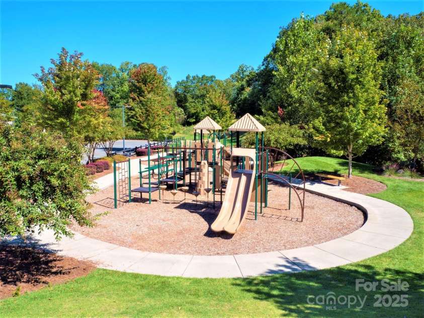 1016 Hickory Pine Road, Waxhaw, NC 28173.  MLS# CAR4223844, YatesRealty ID 3130. 