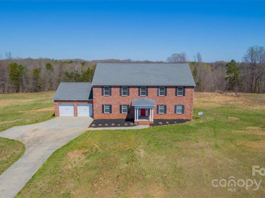 2536 Tyro Road, Lexington, NC 27295.  MLS# CAR4277965, YatesRealty ID 3130. 