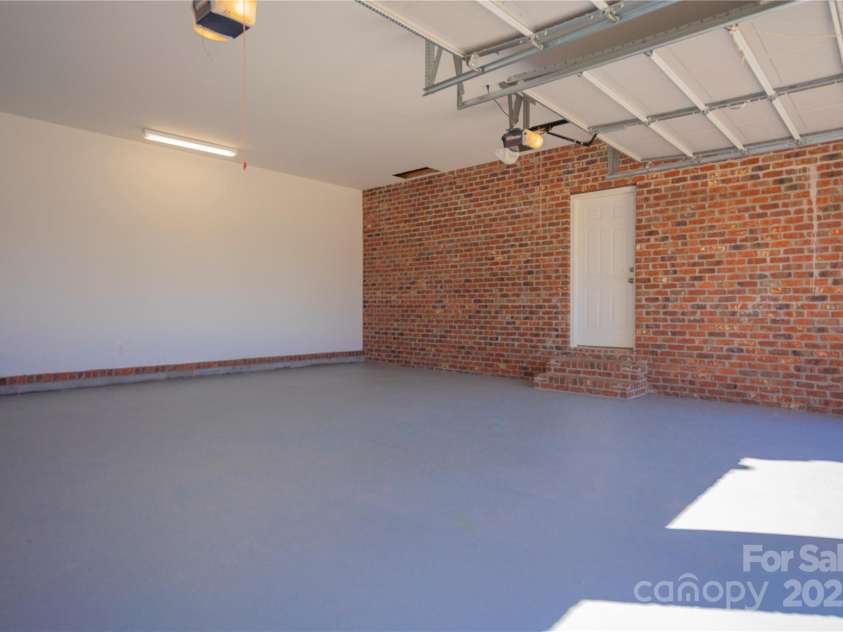 2536 Tyro Road, Lexington, NC 27295.  MLS# CAR4277965, YatesRealty ID 3130. 