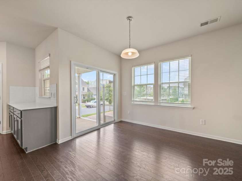 1067 Winnett Drive, Waxhaw, NC 28173.  MLS# CAR4282163, YatesRealty ID 31300. 