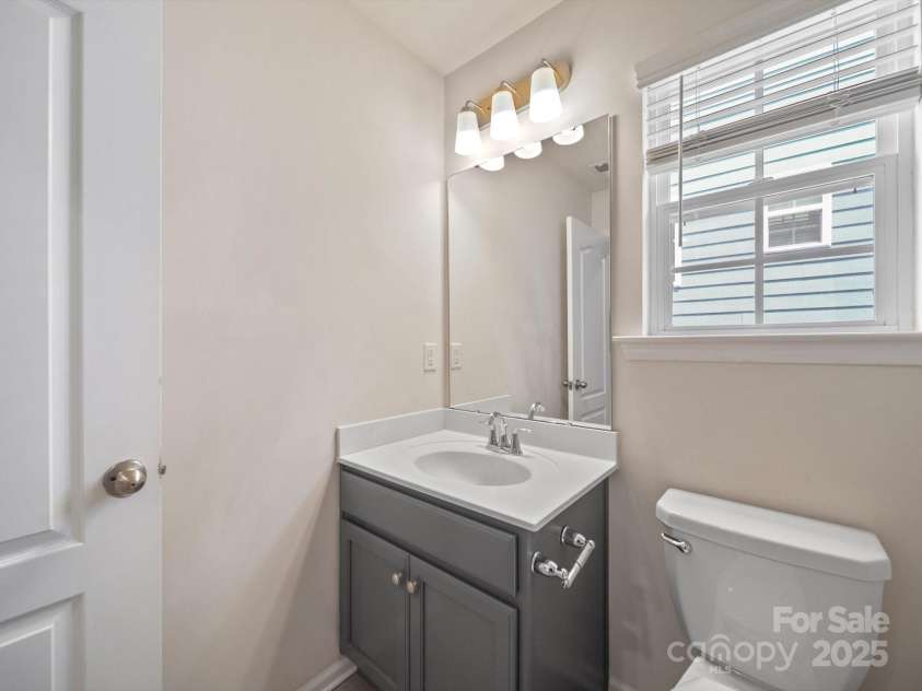 1067 Winnett Drive, Waxhaw, NC 28173.  MLS# CAR4282163, YatesRealty ID 31300. 