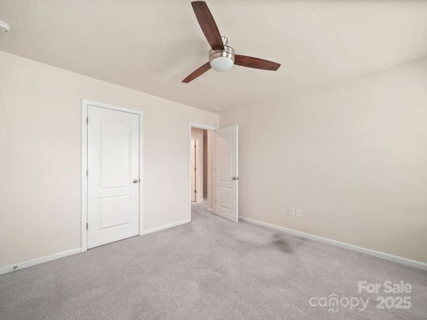 1067 Winnett Drive, Waxhaw, NC 28173.  MLS# CAR4282163, YatesRealty ID 31300. 