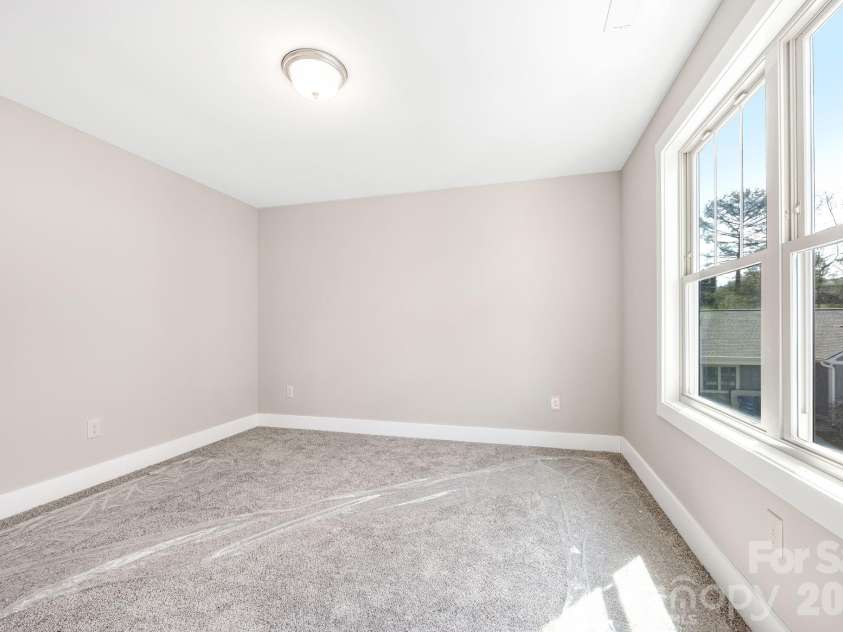 79 Wheeler Road, Weaverville, NC 28787.  MLS# CAR4366241, YatesRealty ID 31300. 