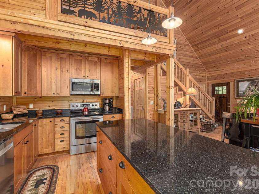 68 Woodgate Trail, Nebo, NC 28751.  MLS# CAR4389561, YatesRealty ID 31301. 