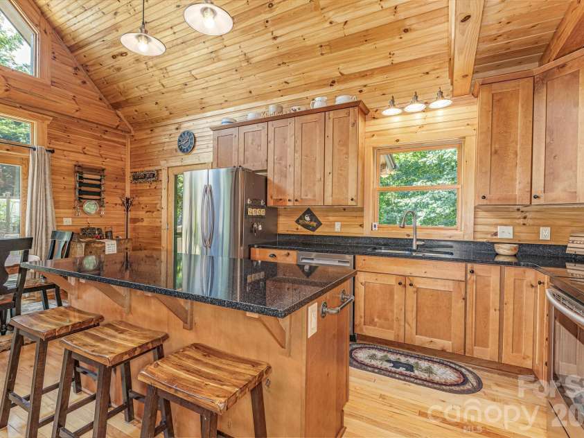68 Woodgate Trail, Nebo, NC 28751.  MLS# CAR4389561, YatesRealty ID 31301. 