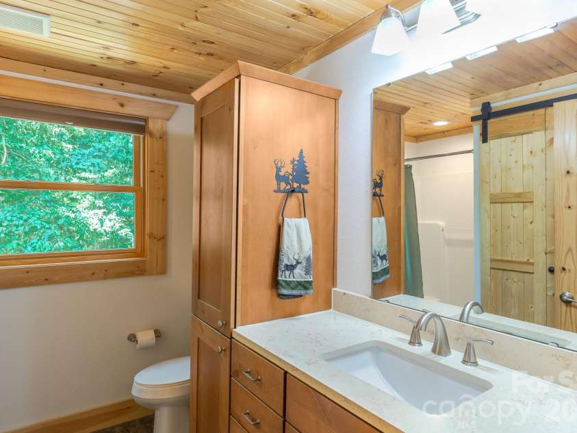 68 Woodgate Trail, Nebo, NC 28751.  MLS# CAR4389561, YatesRealty ID 31301. 