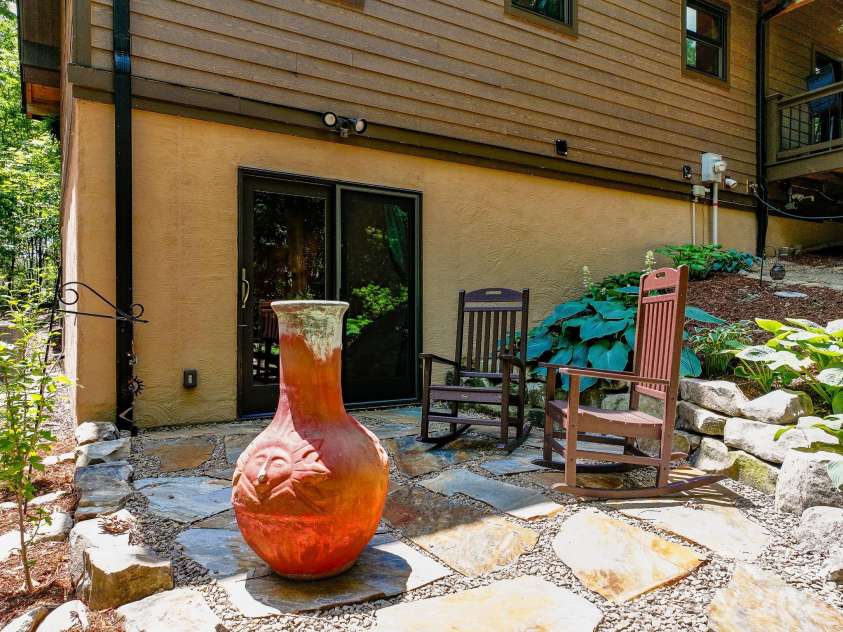 68 Woodgate Trail, Nebo, NC 28751.  MLS# CAR4389561, YatesRealty ID 31301. 