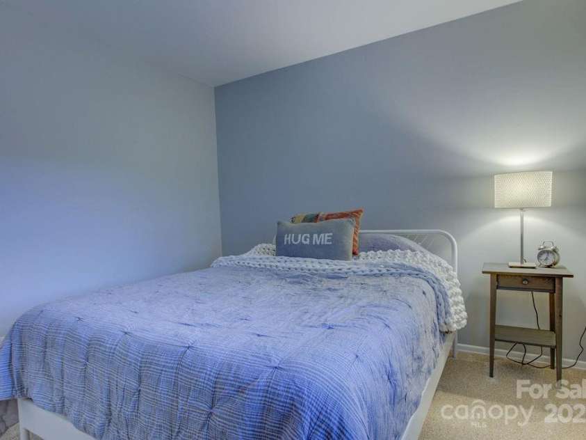 8434 Knights Bridge Road, Charlotte, NC 28210.  MLS# CAR4286331, YatesRealty ID 31301. 