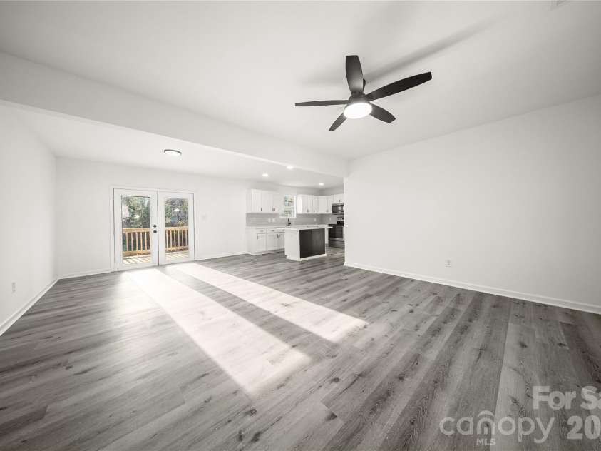 10107 Clairemore Place, Charlotte, NC 28216.  MLS# CAR4382202, YatesRealty ID 31302. 
