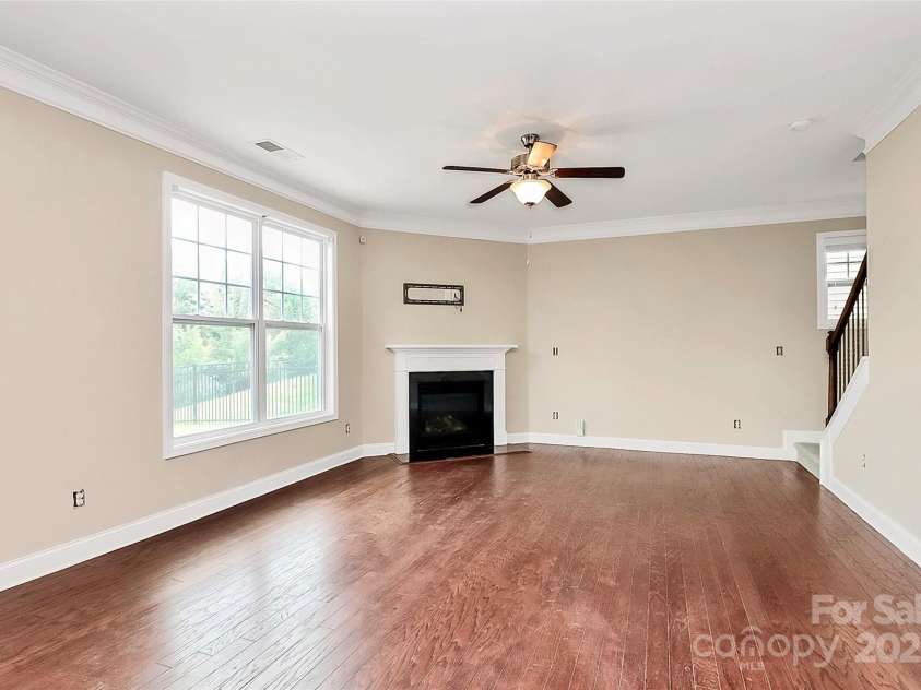 10004 Perth Moor Road, Charlotte, NC 28278.  MLS# CAR4267928, YatesRealty ID 31303. 
