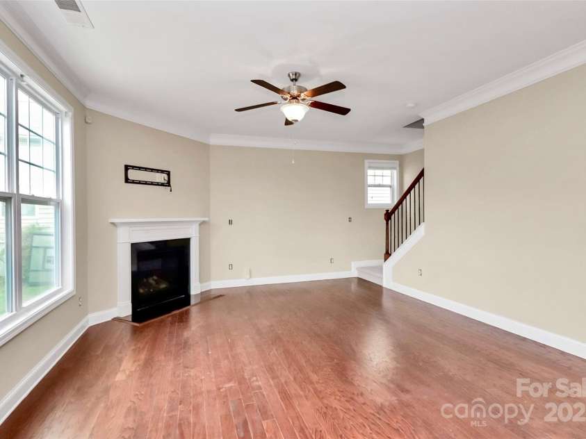 10004 Perth Moor Road, Charlotte, NC 28278.  MLS# CAR4267928, YatesRealty ID 31303. 