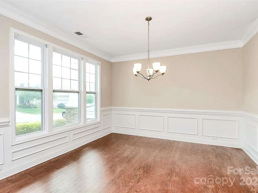 10004 Perth Moor Road, Charlotte, NC 28278.  MLS# CAR4267928, YatesRealty ID 31303. 