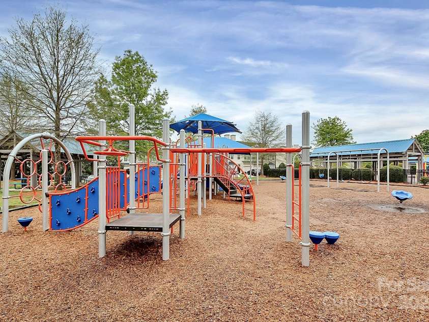 10004 Perth Moor Road, Charlotte, NC 28278.  MLS# CAR4267928, YatesRealty ID 31303. 