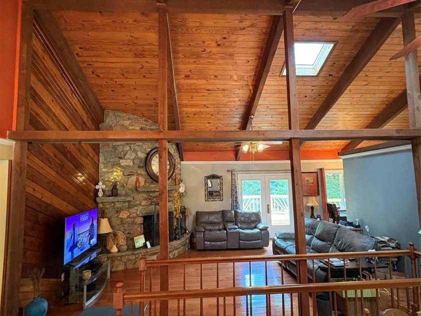 214 Fallingwood Circle, Gastonia, NC 28056.  MLS# CAR4389456, YatesRealty ID 31304. 