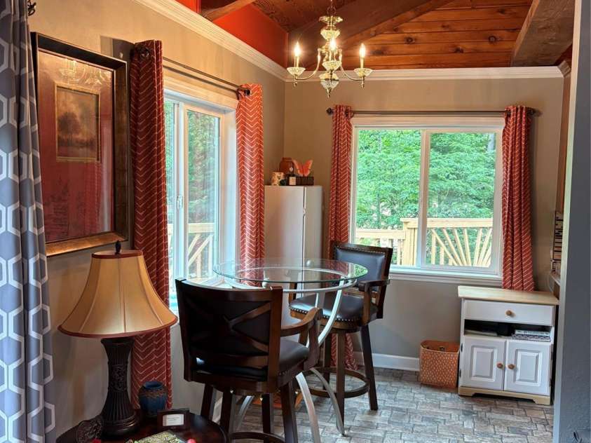 214 Fallingwood Circle, Gastonia, NC 28056.  MLS# CAR4389456, YatesRealty ID 31304. 