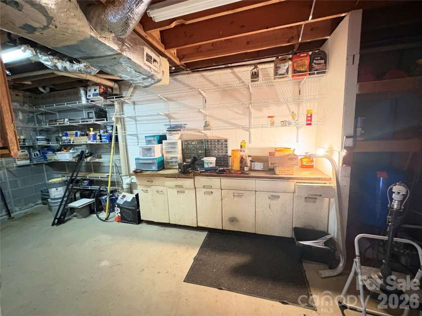 214 Fallingwood Circle, Gastonia, NC 28056.  MLS# CAR4389456, YatesRealty ID 31304. 
