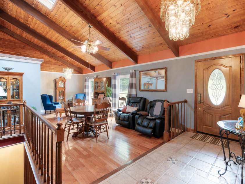 214 Fallingwood Circle, Gastonia, NC 28056.  MLS# CAR4389456, YatesRealty ID 31304. 