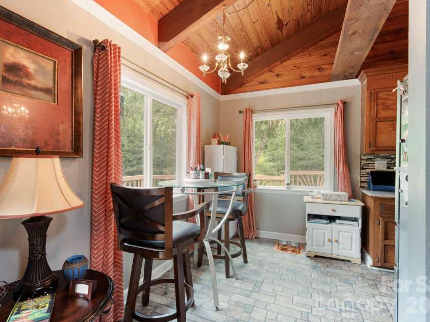 214 Fallingwood Circle, Gastonia, NC 28056.  MLS# CAR4389456, YatesRealty ID 31304. 