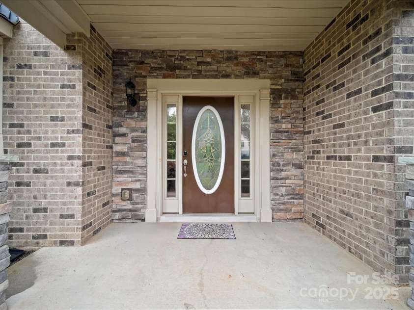3954 Kestrel Lane, Fort Mill, SC 29707.  MLS# CAR4288799, YatesRealty ID 31304. 