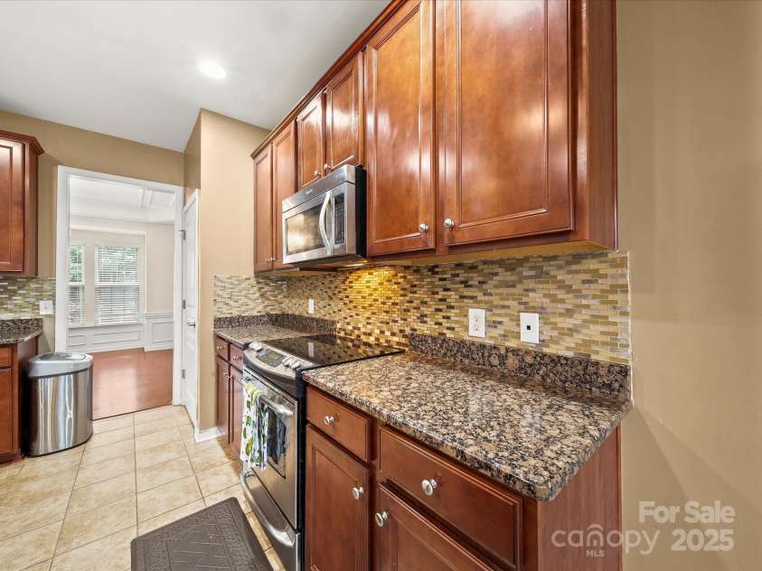 3954 Kestrel Lane, Fort Mill, SC 29707.  MLS# CAR4288799, YatesRealty ID 31304. 