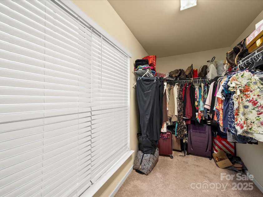3954 Kestrel Lane, Fort Mill, SC 29707.  MLS# CAR4288799, YatesRealty ID 31304. 
