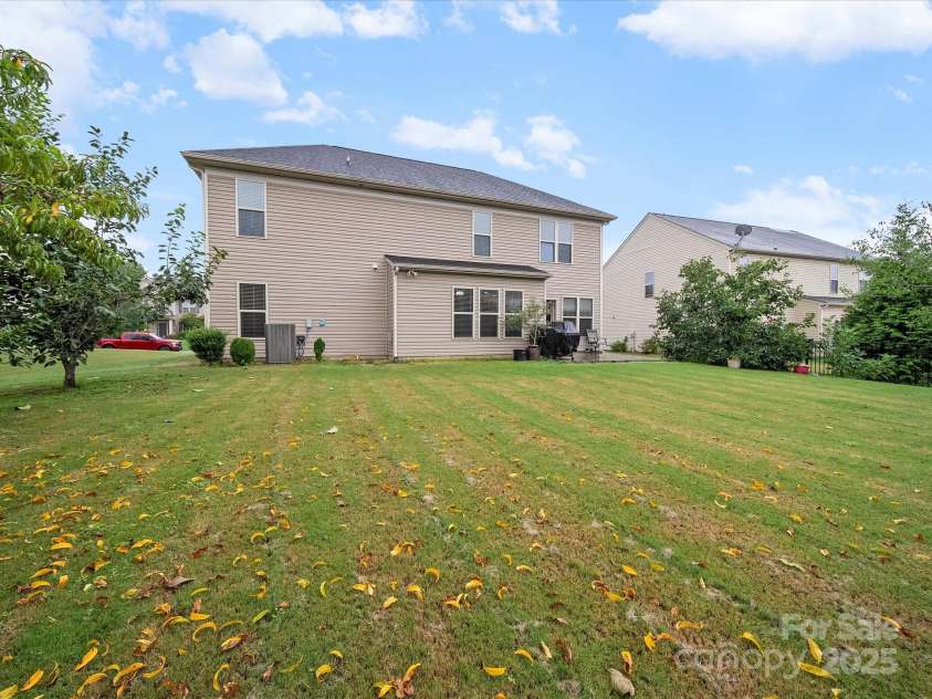 3954 Kestrel Lane, Fort Mill, SC 29707.  MLS# CAR4288799, YatesRealty ID 31304. 