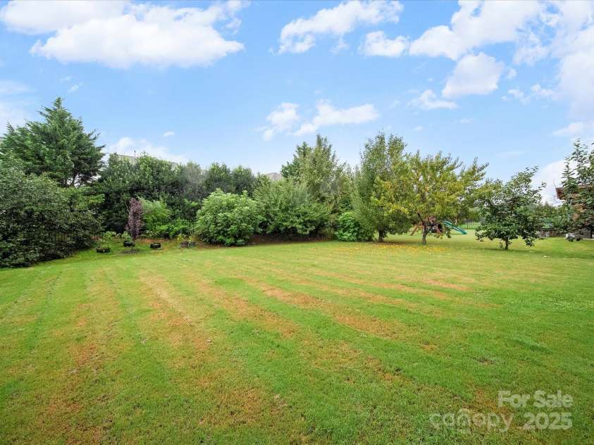 3954 Kestrel Lane, Fort Mill, SC 29707.  MLS# CAR4288799, YatesRealty ID 31304. 