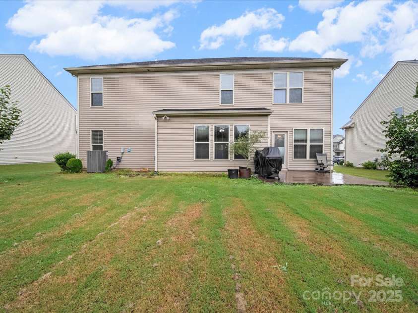3954 Kestrel Lane, Fort Mill, SC 29707.  MLS# CAR4288799, YatesRealty ID 31304. 