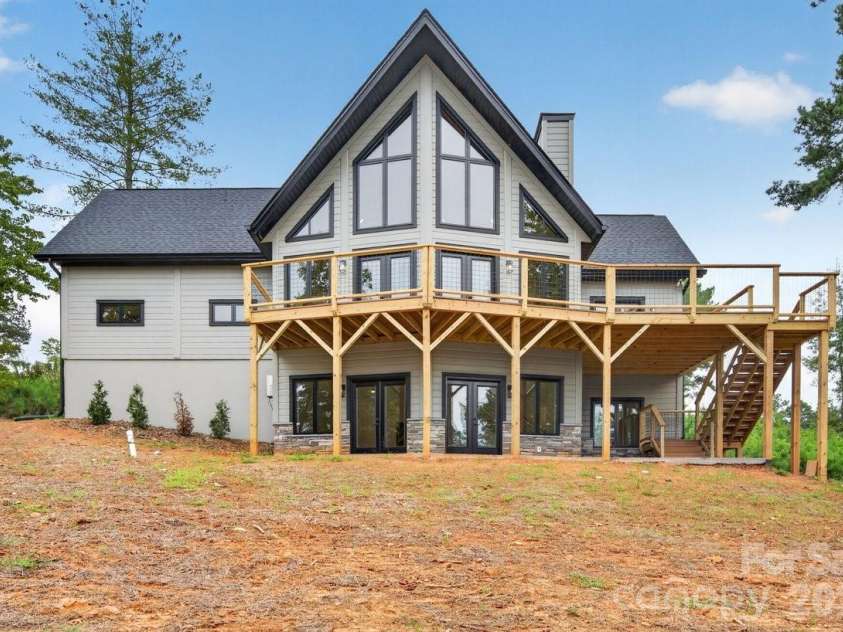 2199 Castle Peak Mountain, Connelly Springs, NC 28612.  MLS# CAR4389666, YatesRealty ID 31305. 