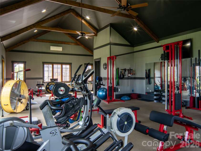 93 Snow Ridge Drive, Hendersonville, NC 28792.  MLS# CAR4389841, YatesRealty ID 31306. 