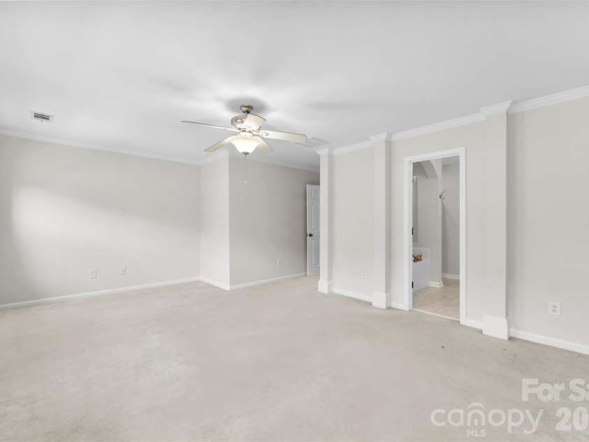 1960 winpole Lane, Charlotte, NC 28273.  MLS# CAR4393450, YatesRealty ID 31307. Primary