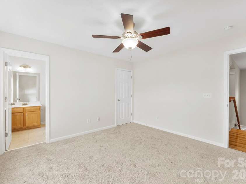 1960 winpole Lane, Charlotte, NC 28273.  MLS# CAR4393450, YatesRealty ID 31307. Third floor Bedroom