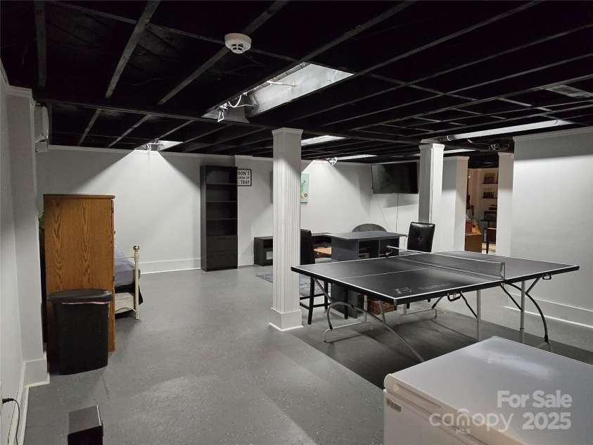 403 Stevens Street, China Grove, NC 28023.  MLS# CAR4281584, YatesRealty ID 31308. Multipurpose room in basement