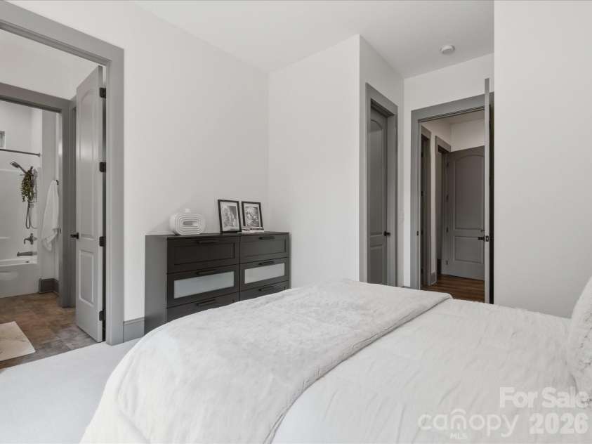 5717 Weddington Road, Concord, NC 28027.  MLS# CAR4394509, YatesRealty ID 31308. 