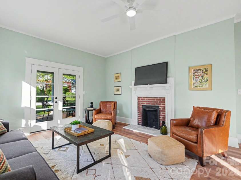 152 West End Street, Chester, SC 29706.  MLS# CAR4391260, YatesRealty ID 31309. 