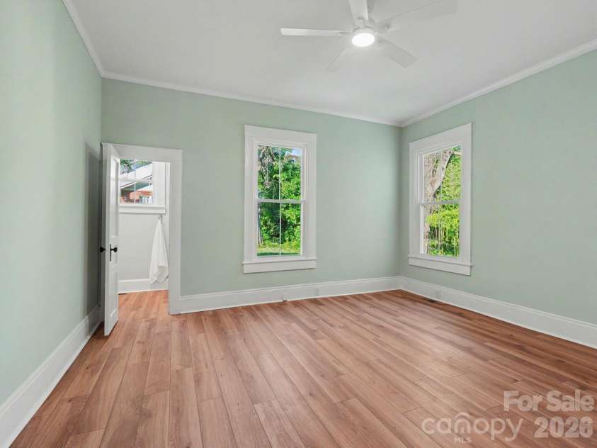 152 West End Street, Chester, SC 29706.  MLS# CAR4391260, YatesRealty ID 31309. 